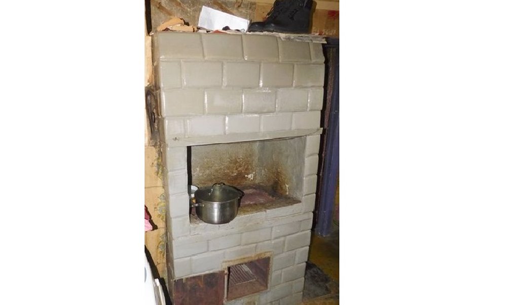 Сожители отравились угарным газом. Обнаружены тела мужчины и женщины (41 и 36 лет)