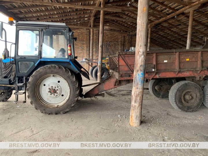 В Брестской области мужчина слил 935 литров дизельного топлива с трактора