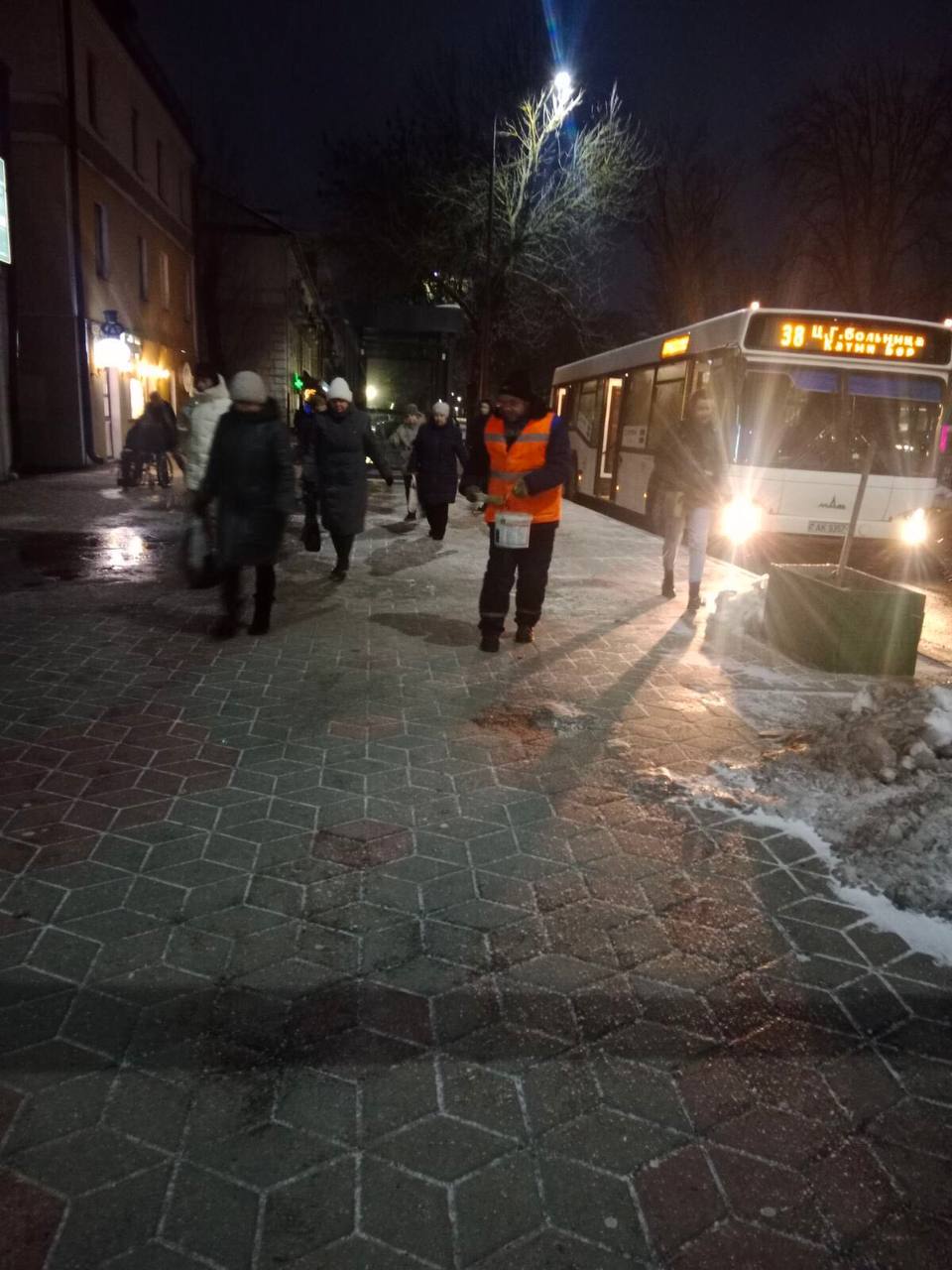 В Бресте коммунальные службы работают в круглосуточном режиме