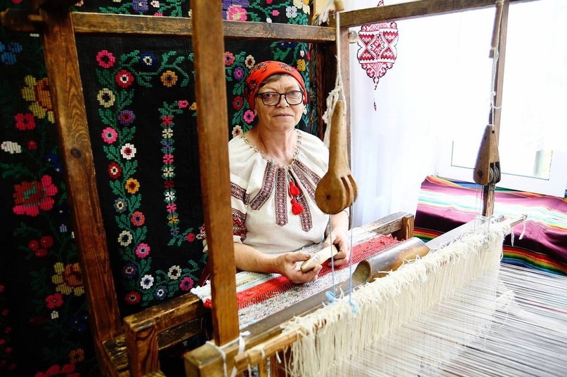 Впервые! Мастеру из Пинского района присвоено почетное звание «Народный мастер Республики Беларусь»