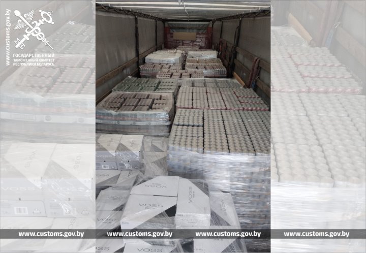 Польский перевозчик занизил стоимость перемещаемых газированных напитков в 2,5 раза. Нарушение выявили брестские таможенники