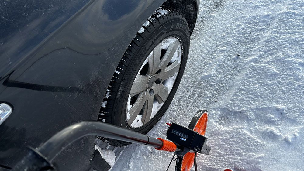 Эксперимент ГАИ: как «работает» летняя резина на зимней дороге