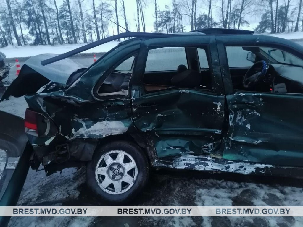 Водитель пострадал при ДТП в Брестском районе