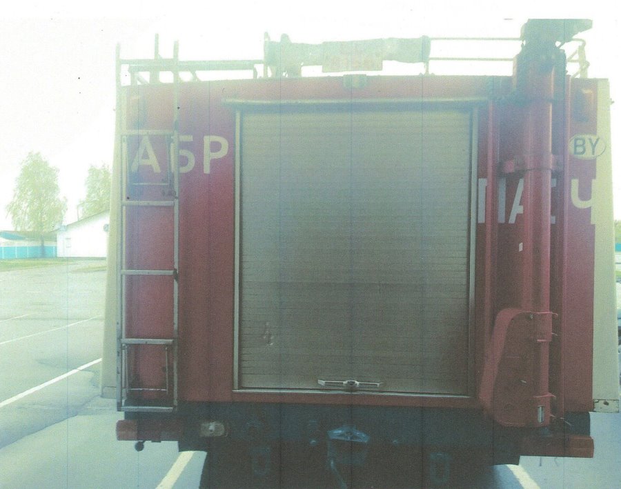 В Гомеле продают раритетный пожарный Mercedes. Сколько просят за 50-летнюю машину?