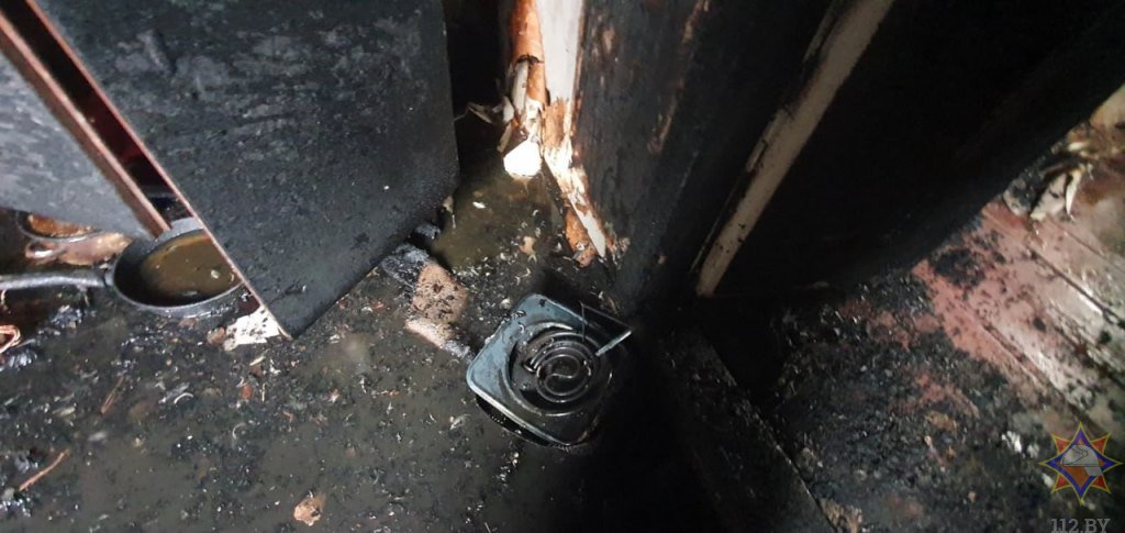 Мужчину спасли при пожаре в Кобринском районе