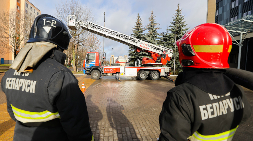 «Тушение пожара может занимать от пары минут до нескольких часов». Работники МЧС из Бреста рассказали о своей службе