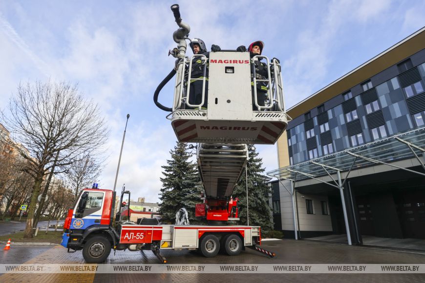 «Тушение пожара может занимать от пары минут до нескольких часов». Работники МЧС из Бреста рассказали о своей службе