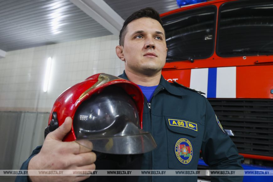 «Тушение пожара может занимать от пары минут до нескольких часов». Работники МЧС из Бреста рассказали о своей службе