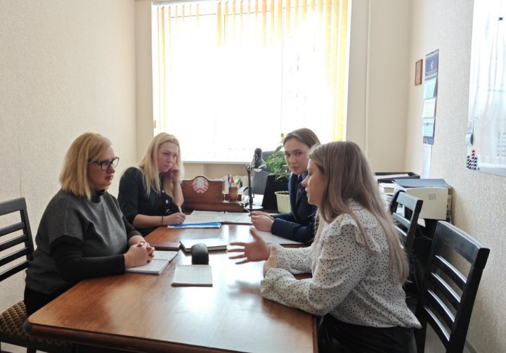 Можно ли отказаться от аванса, уволит ли наниматель за длительный больничный?