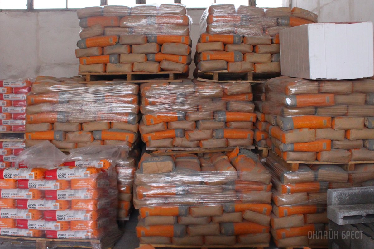 «ЛоремГрупп» доверяют строительство уже 10 лет! Брестский магазин стройматериалов на Ясеневой, 20А празднует свой юбилей