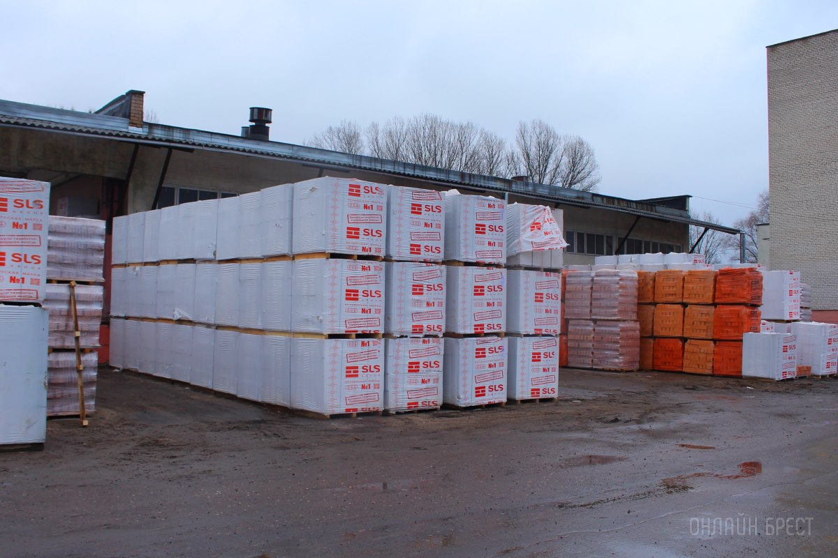 «ЛоремГрупп» доверяют строительство уже 10 лет! Брестский магазин стройматериалов на Ясеневой, 20А празднует свой юбилей