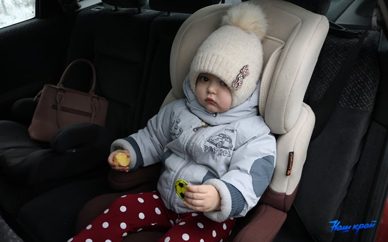 Как правильно перевозить ребенка в авто? Рассказали в ГАИ