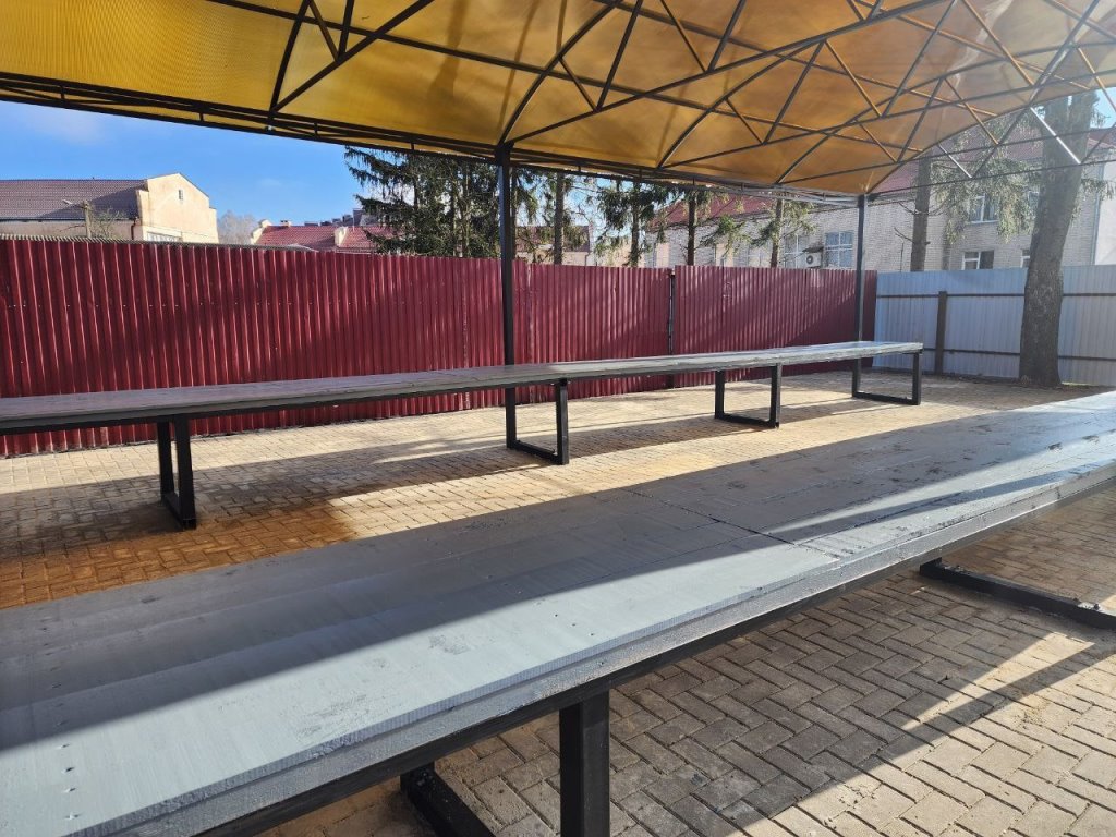 Вот так выглядят новые торговые ряды для реализации продукции с огорода