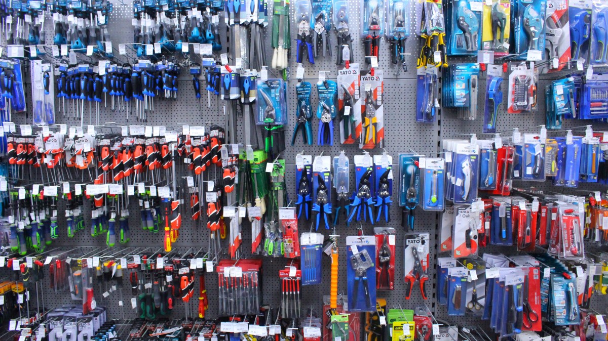 Надежным мужчинам дарите надежные инструменты в магазинах «АмайзТрейд» в Бресте