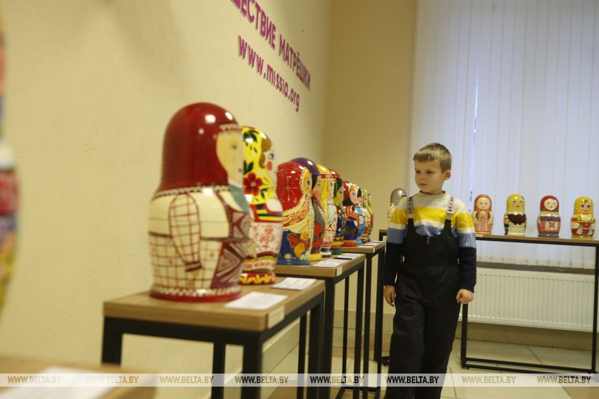 Байкальский Дед Мороз, Царевна-лягушка, Емеля и костромская Снегурочка приехали в Беловежскую пущу