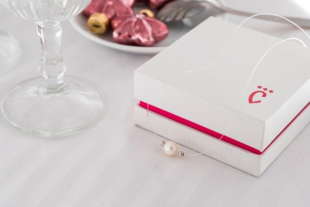 Колье с жемчужиной от 9.99 рублей – где в Бресте искать выгодные новогодние подарки?