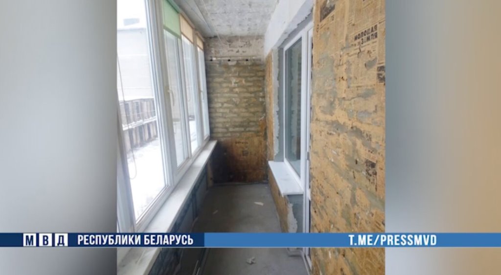 Нашла в интернете строителя, заплатила 10 000 рублей, а он пропал. Печальный опыт ремонта белоруски