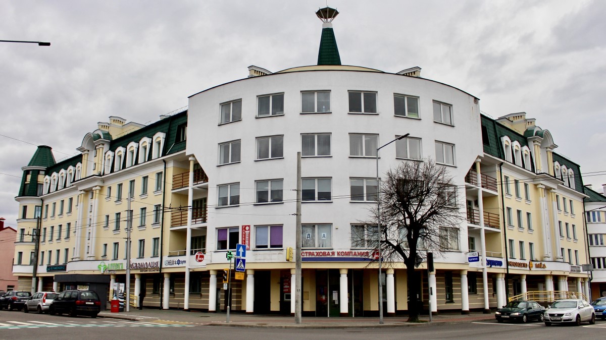 Здесь дарят новую жизнь старым, сломанным компьютерам, ноутбукам, смартфонам, планшетам. «GarantPro» гарантирует крутое качество и приятные цены на ремонт