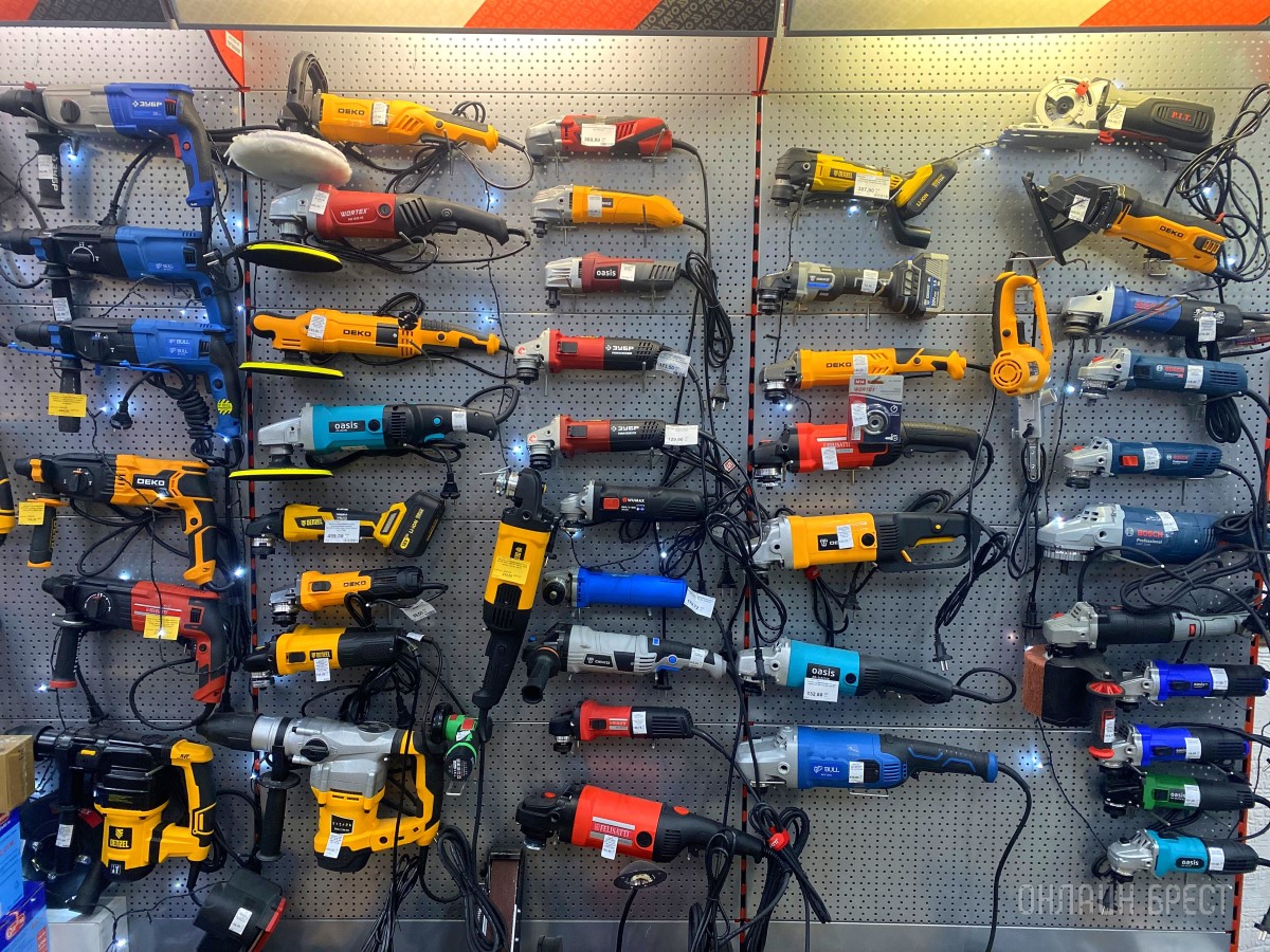 Новый Год близко... Выбирайте нужные подарки для любимых мужчин в сети магазинов «АмайзТрейд» в Бресте