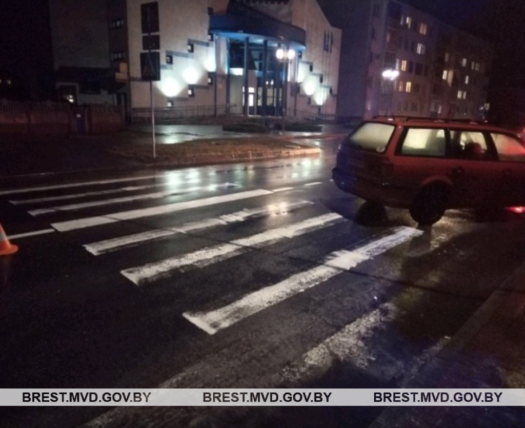 В Малорите водитель VW сбила бабушку