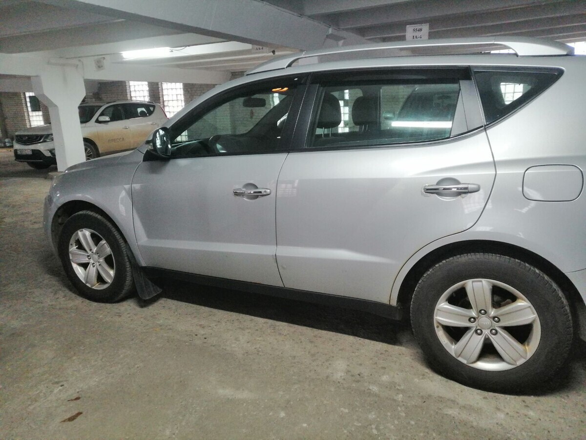 В Беларуси на аукцион выставили Geely по бросовой цене. Что за машина и в каком состоянии?