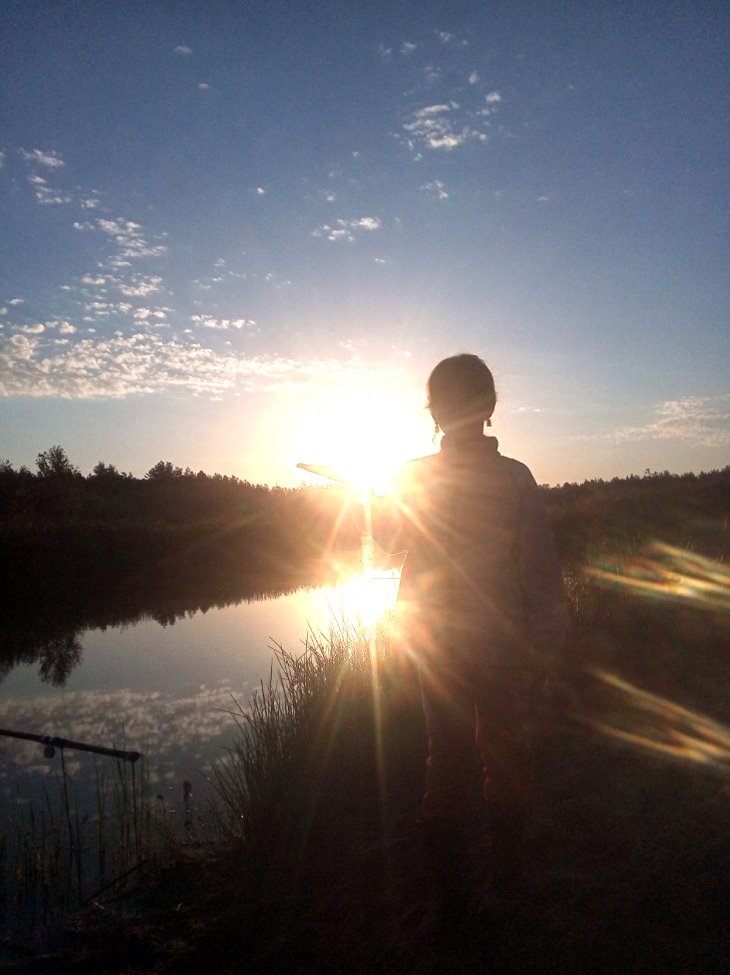 Девушка из Кобрина ломает стереотипы: увлекается рыбалкой, кикбоксингом и разбирается в металле