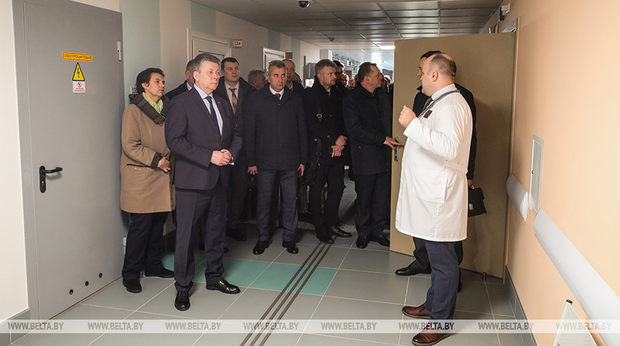 В Бресте ознакомились с элементами доступной среды для инвалидов. Что посещали?