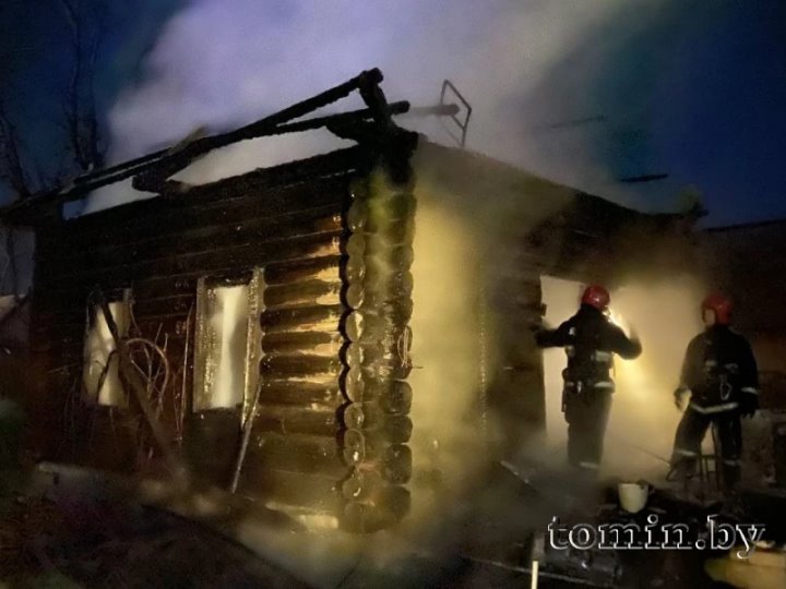 Под Брестом в садовом товариществе горел жилой дом