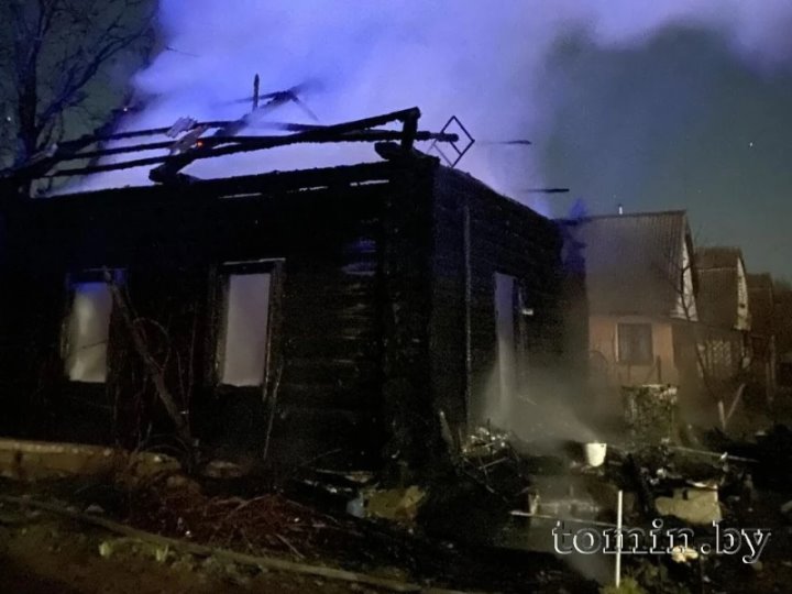 Под Брестом в садовом товариществе горел жилой дом