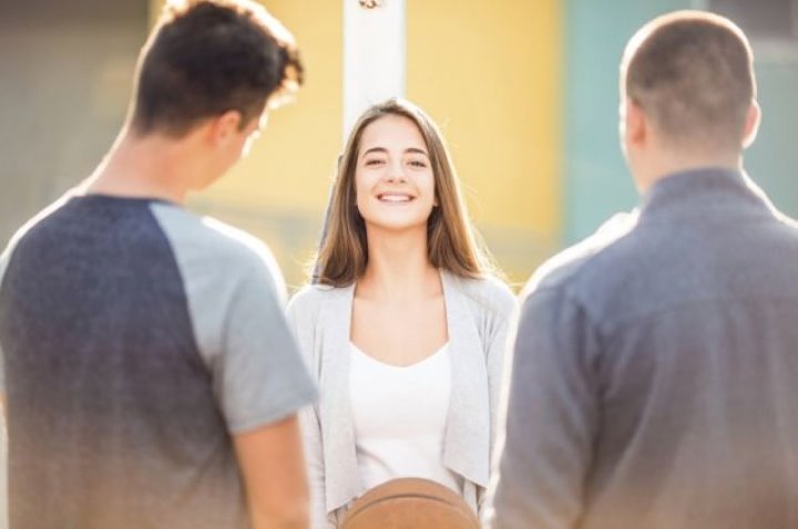 Так хвалить не стоит. Какие комплименты могут быть обидными?