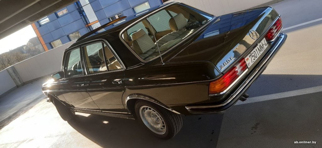 Белорус продает 41-летний Mercedes W123 за $11 000 в эквиваленте. За что такие деньги?