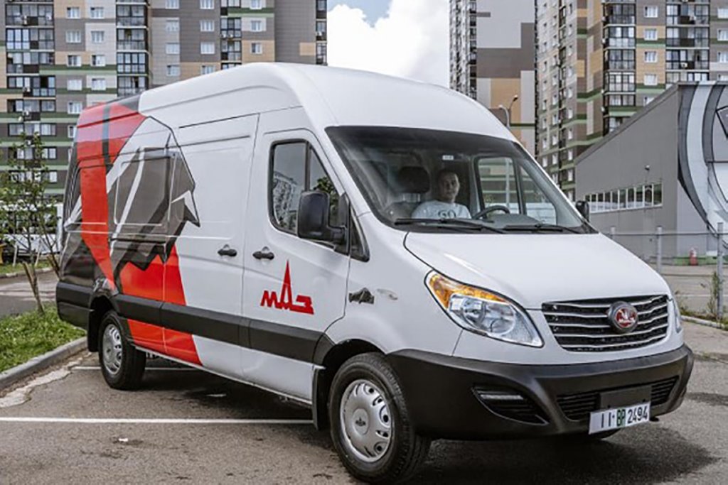Из микроавтобусов МАЗ (JAC) сделали скорую. 300 штук поставят в больницы Беларуси