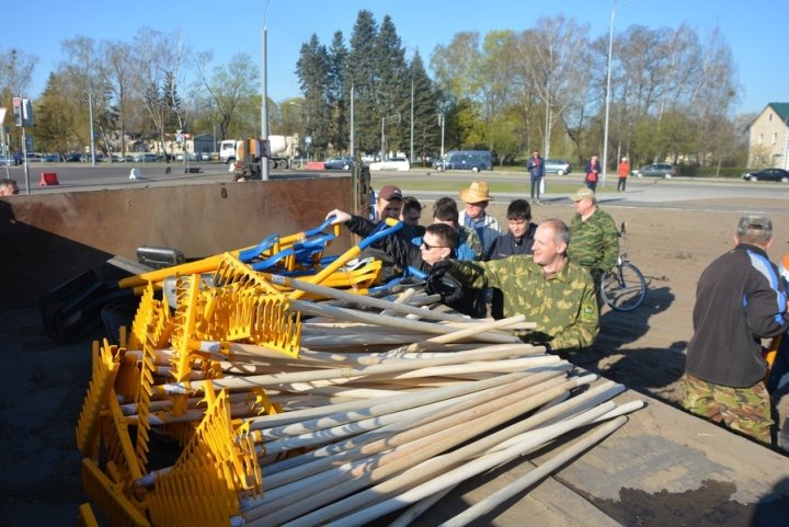 На добровольной основе: правительство дало разъяснение по субботнику