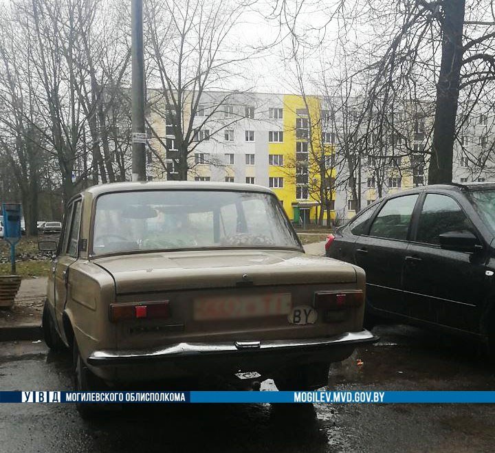 В Могилеве парни хотели угнать два авто, но за ними наблюдал владелец машины