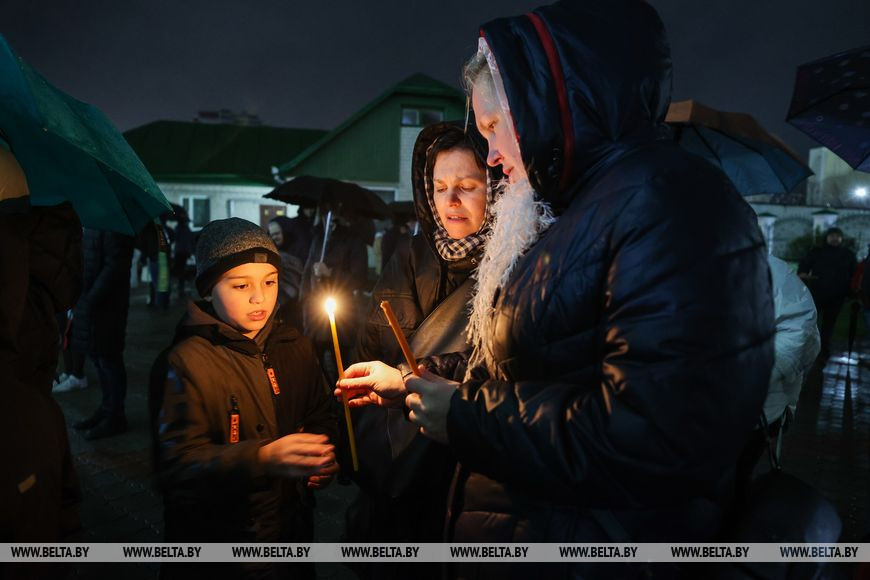 Богослужение в Свято-Симеоновском кафедральном соборе Бреста
