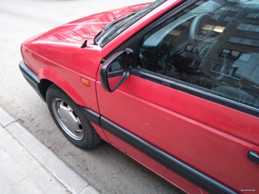 Найден Volkswagen Passat B3 в состоянии, близком к идеальному. Сколько просит за него владелец?