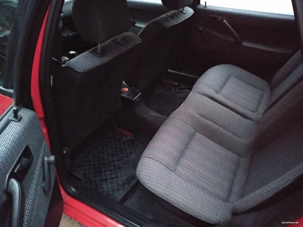 Найден Volkswagen Passat B3 в состоянии, близком к идеальному. Сколько просит за него владелец?