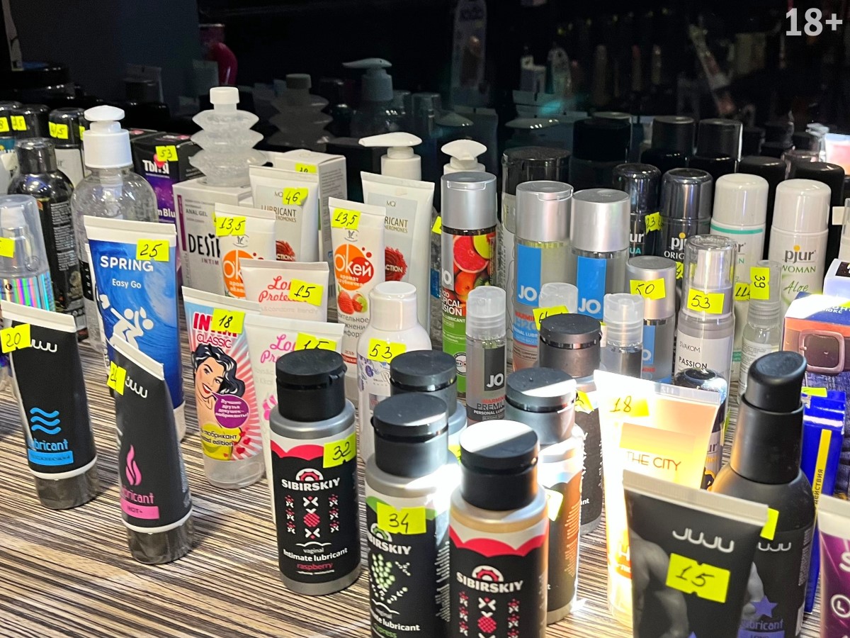 18+ Добро пожаловать во «Взрослый мир»! Место, где оживает страсть, и расширяются границы удовольствия