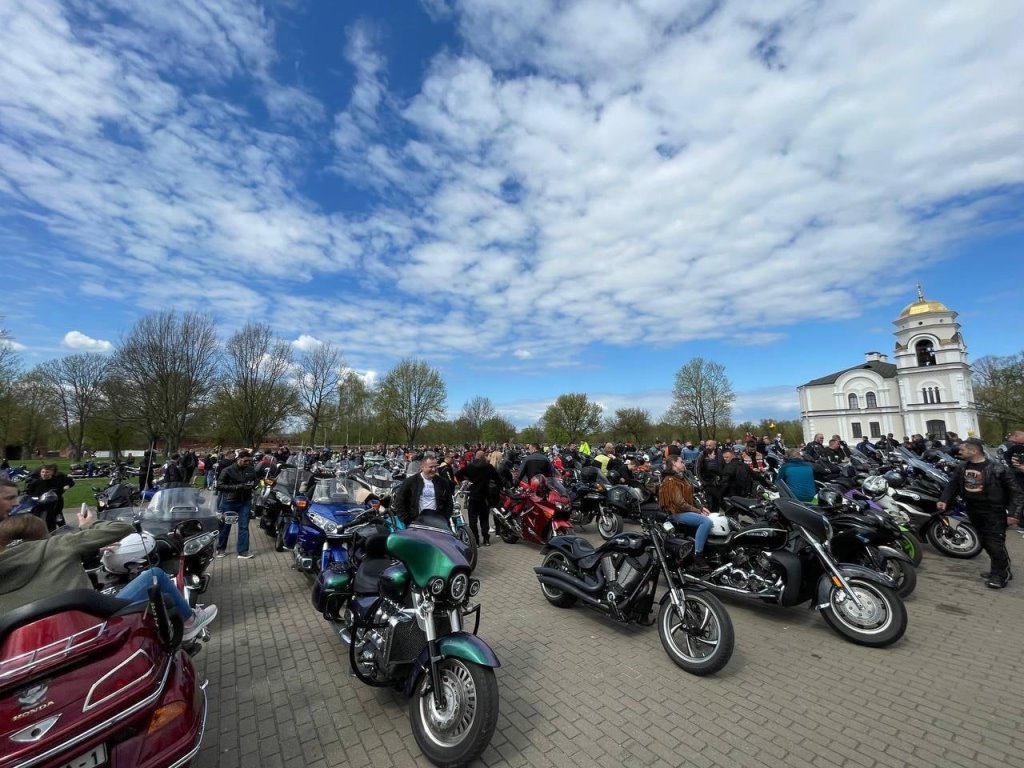 Сегодня в Бресте байкеры открыли мотосезон