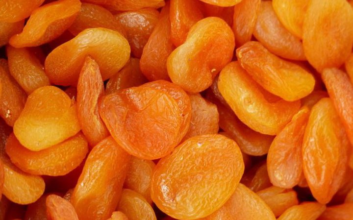 Курагу с превышенным вдвое содержанием консерванта обнаружили в Барановичах