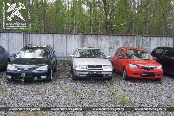 Какие машины и куда чаще всего везут через Беларусь нелегально, рассказали в ГТК