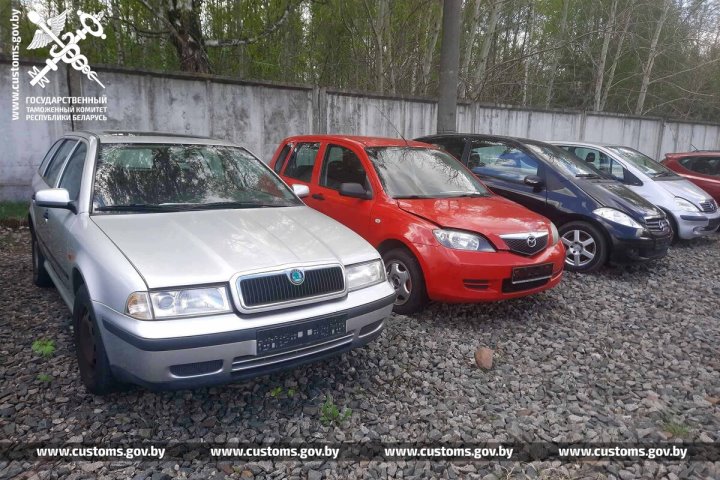 Какие машины и куда чаще всего везут через Беларусь нелегально, рассказали в ГТК