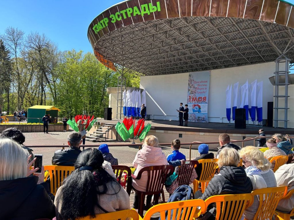 В парке культуры и отдыха чествовали победителей конкурса профессионального мастерства «Умельцы Брестчины»