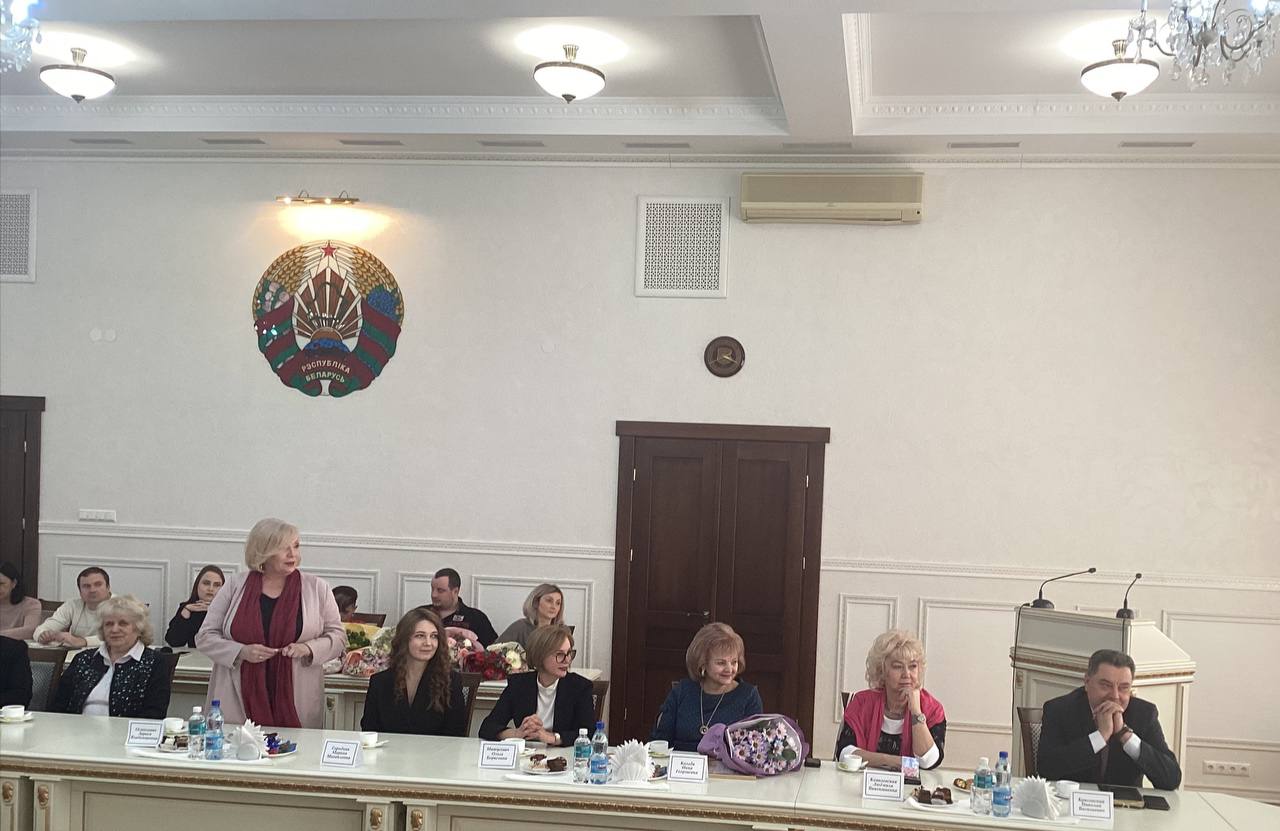 «20 красивых и успешных». В Брестском горисполкоме чествовали женщин