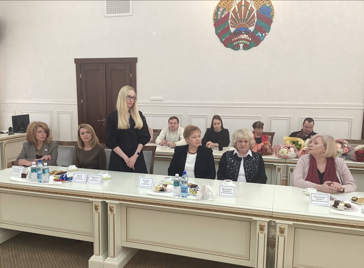 «20 красивых и успешных». В Брестском горисполкоме чествовали женщин