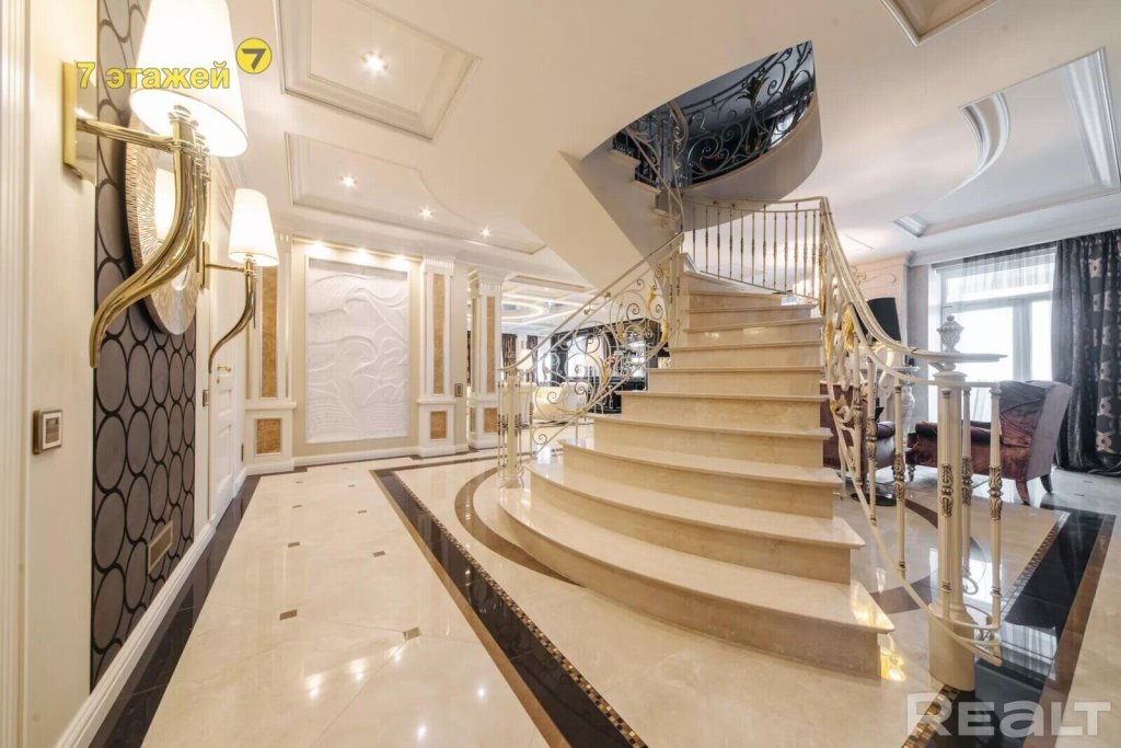 Цена — 2,2 млн долларов. Показываем, как выглядит самая дорогая квартира в Минске