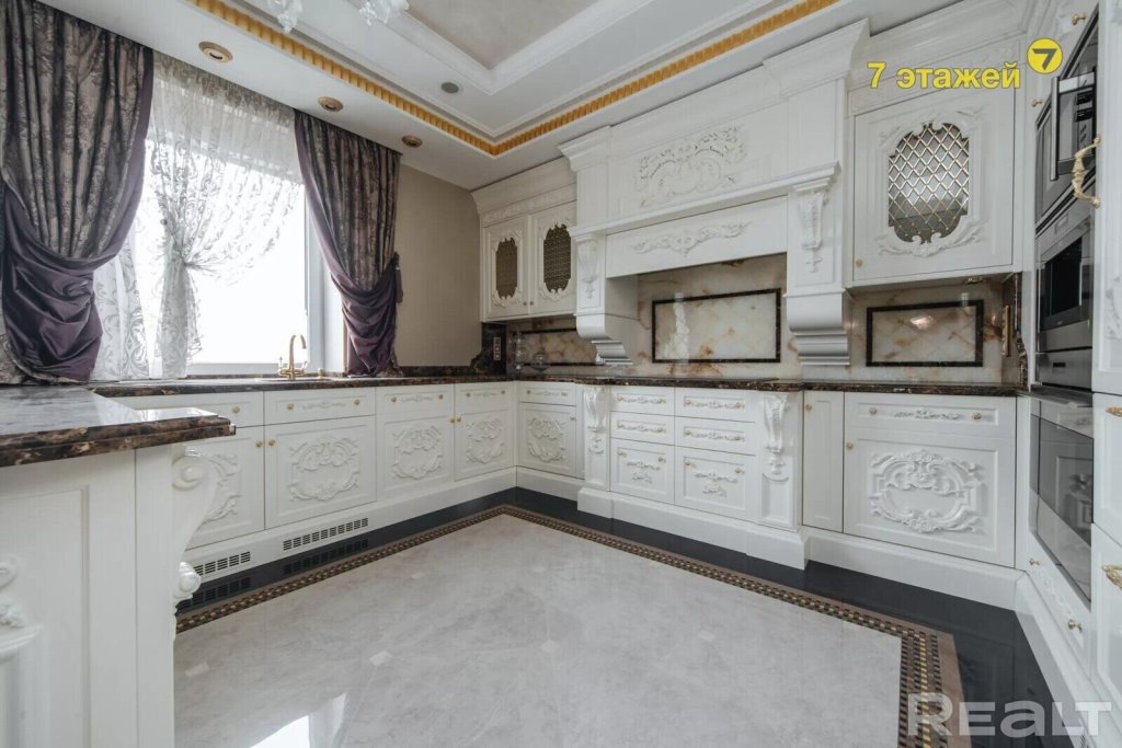 Цена — 2,2 млн долларов. Показываем, как выглядит самая дорогая квартира в Минске