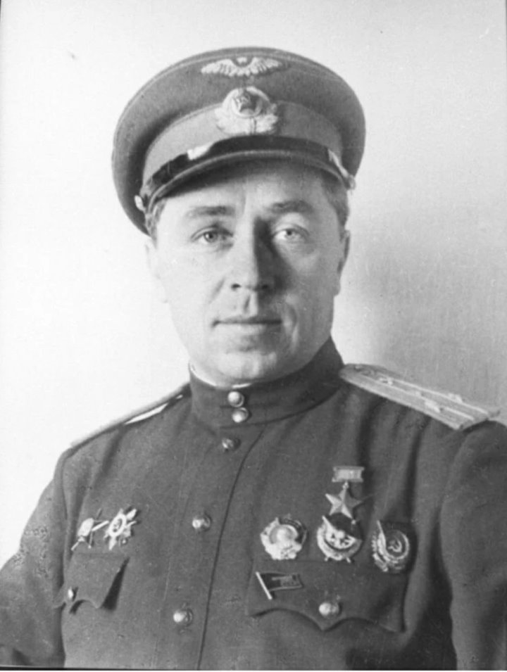 Как полярный летчик из Бреста поселил дома пингвина и медвежонка, о котором писал стихи Маршак