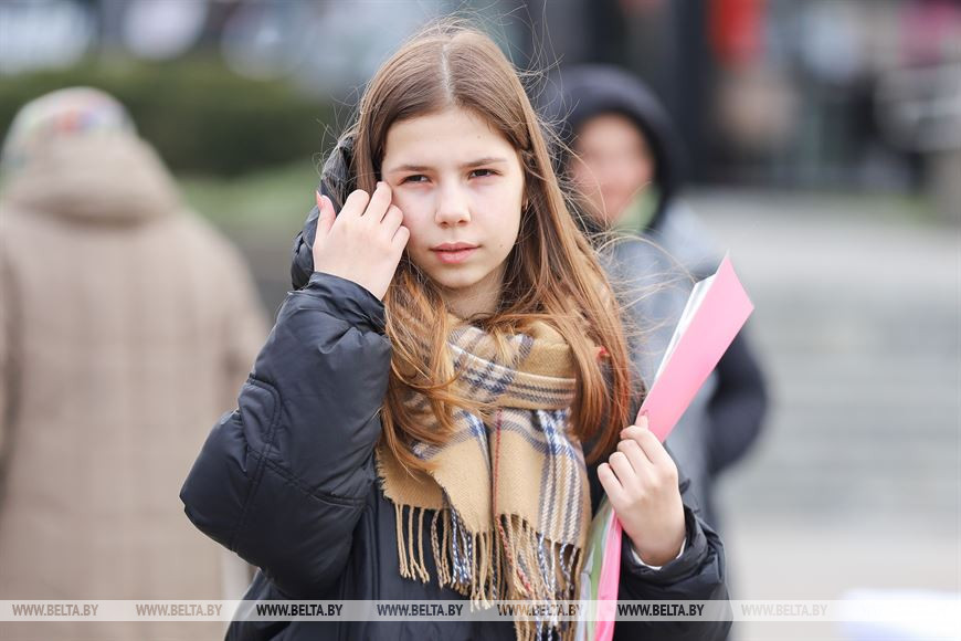 Брестчане готовятся к 8 Марта. Фотофакт