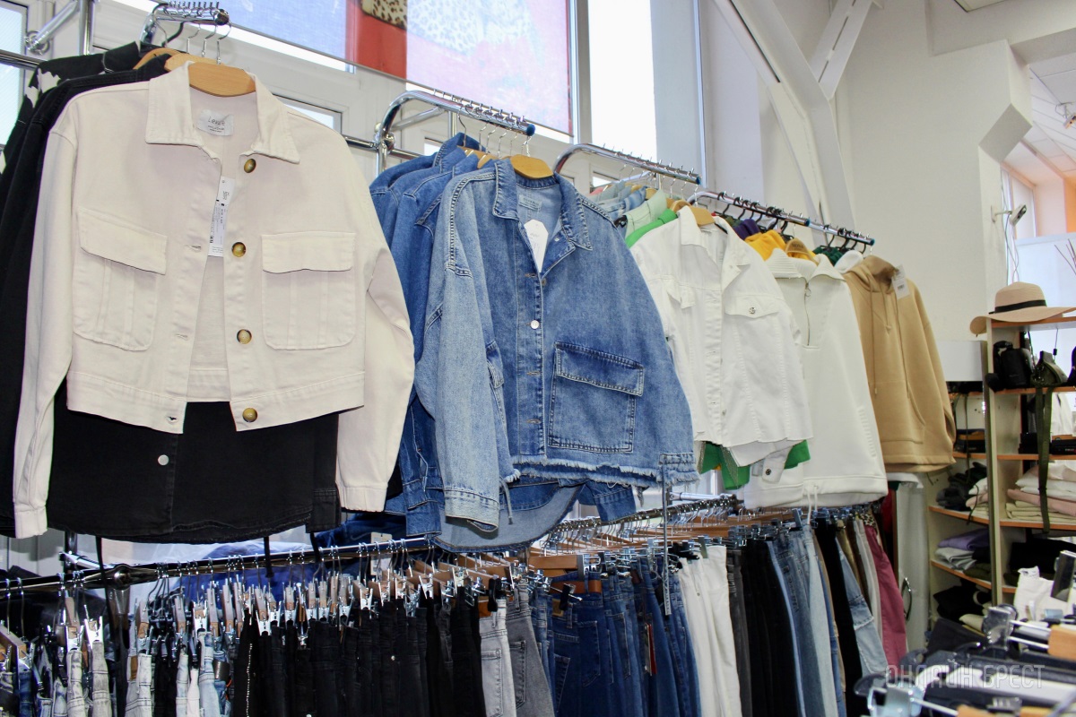 Вот что значит красивый шопинг! Большой фотообзор женской одежды «Mona Collection» в брестском ТЦ «Галерея Гранд»